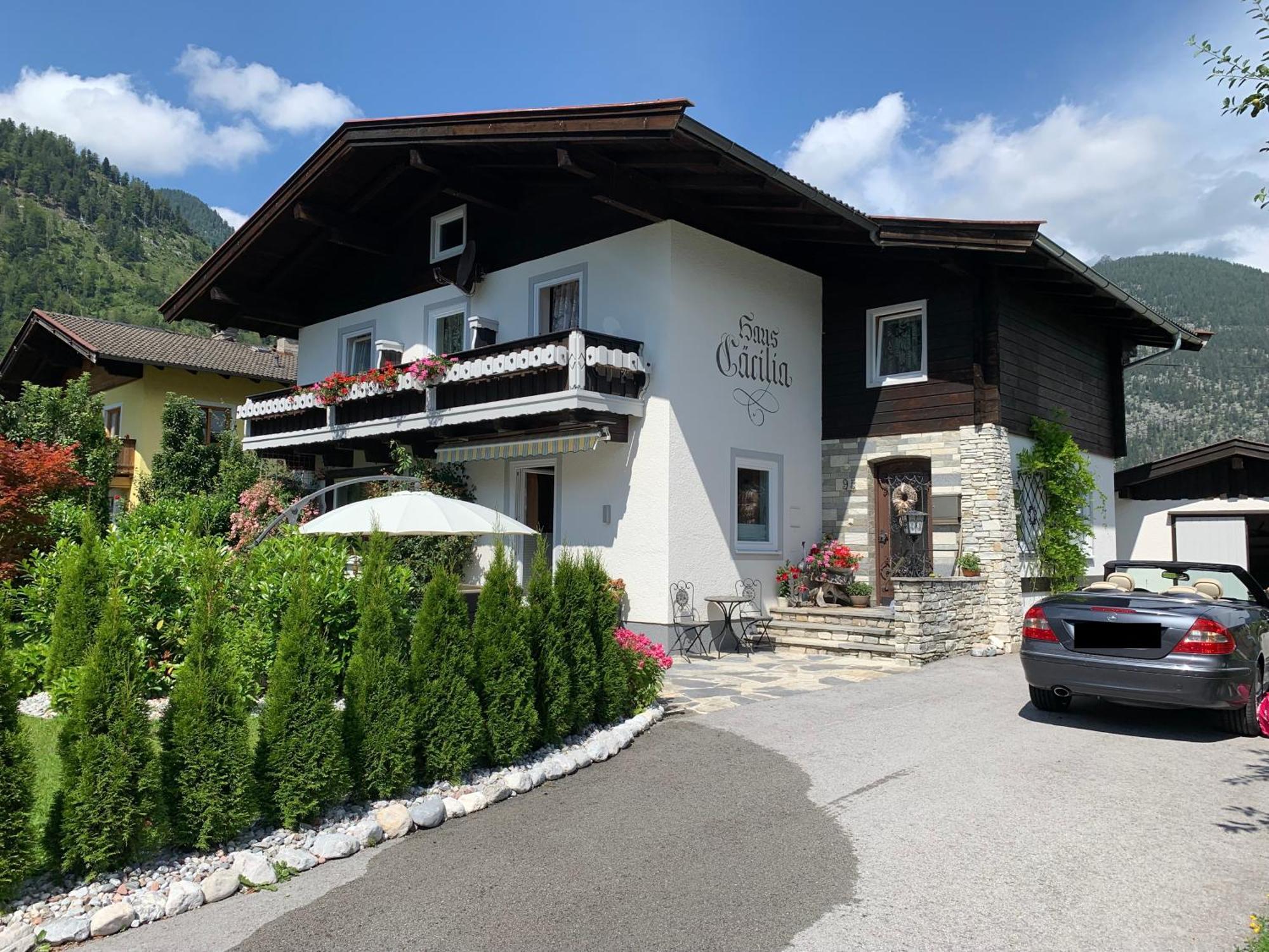 Haus Caecilia Apartment Sankt Martin bei Lofer Luaran gambar